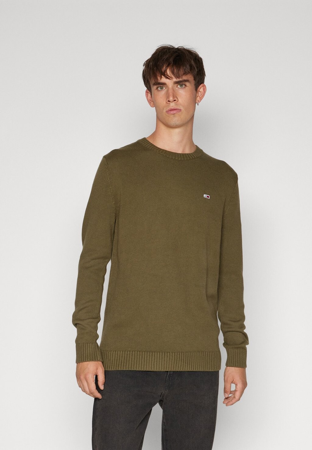 

Свитер ESSENTIAL CREW NECK Tommy Jeans, оливково-зеленый.