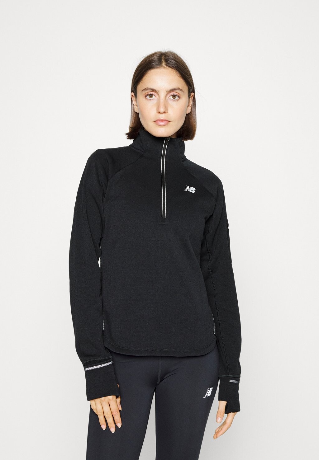 

Толстовка New Balance, черный