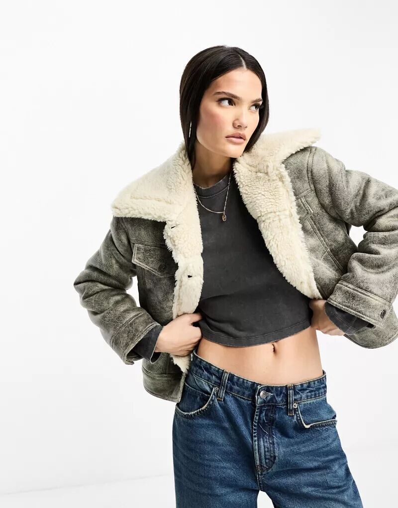 

Серая винтажная куртка-авиатор Stradivarius STR на плюшевой подкладке