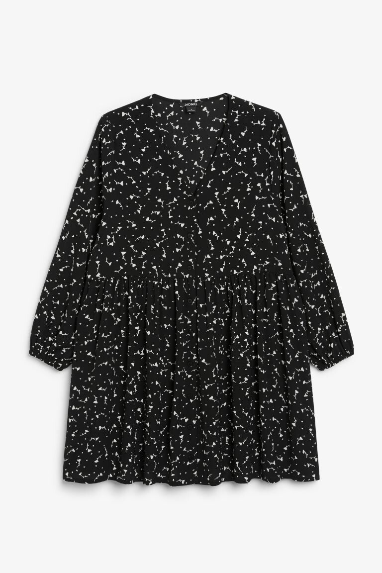 

Скейтерское платье Monki