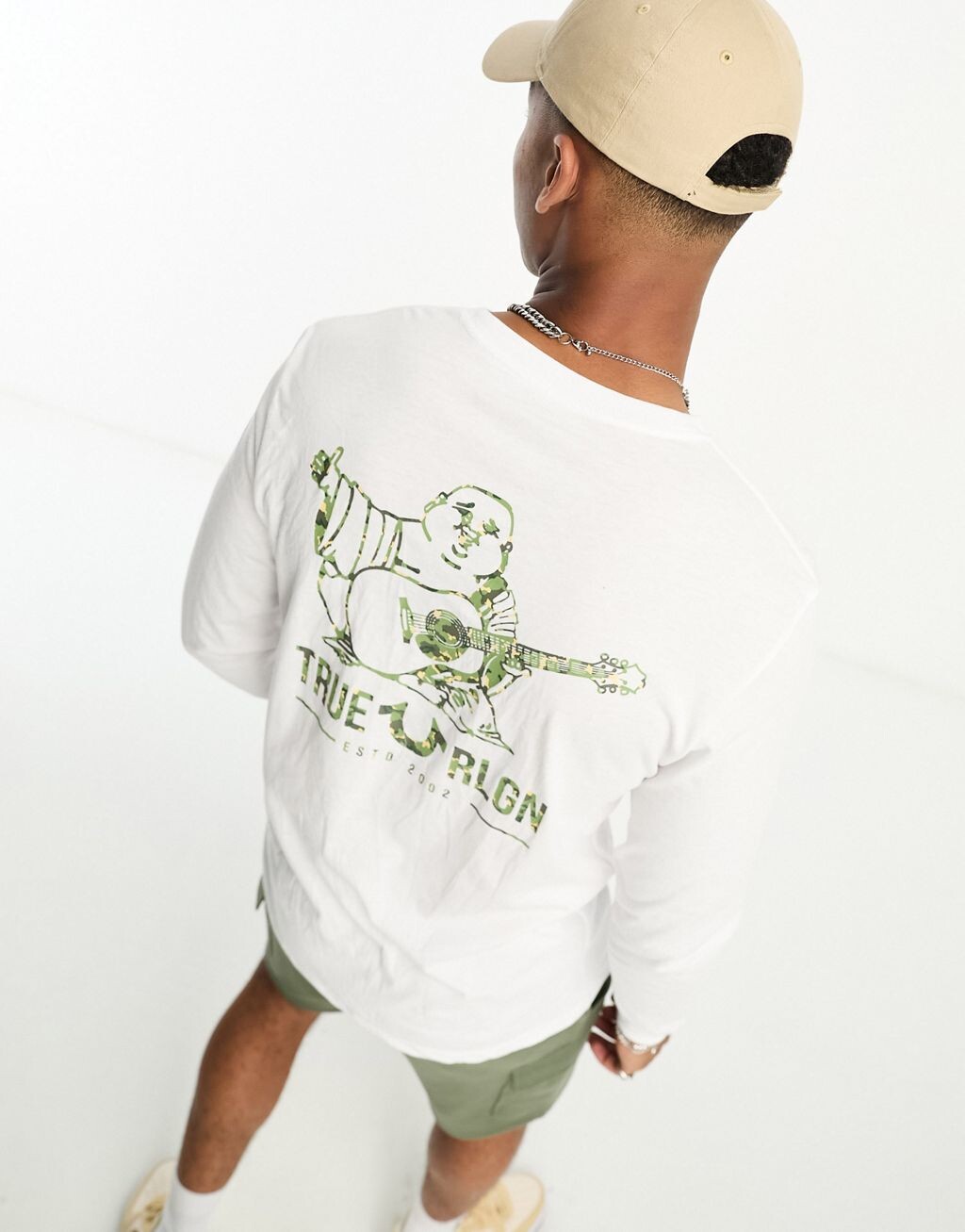 

Белая футболка с длинными рукавами True Religion