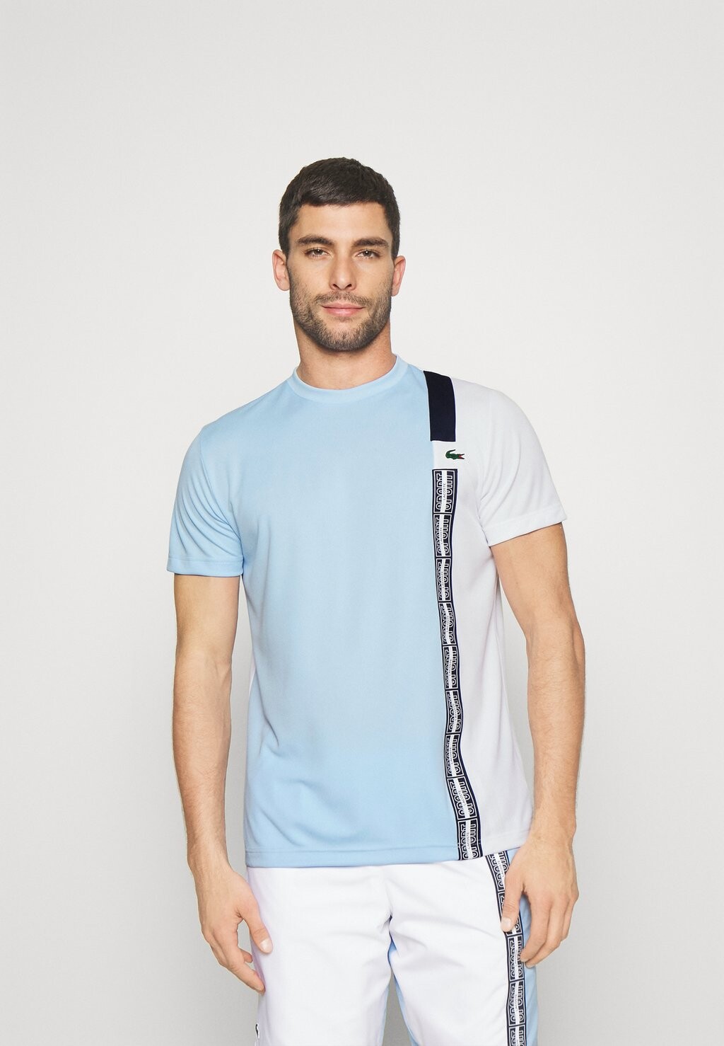 

Футболка Lacoste