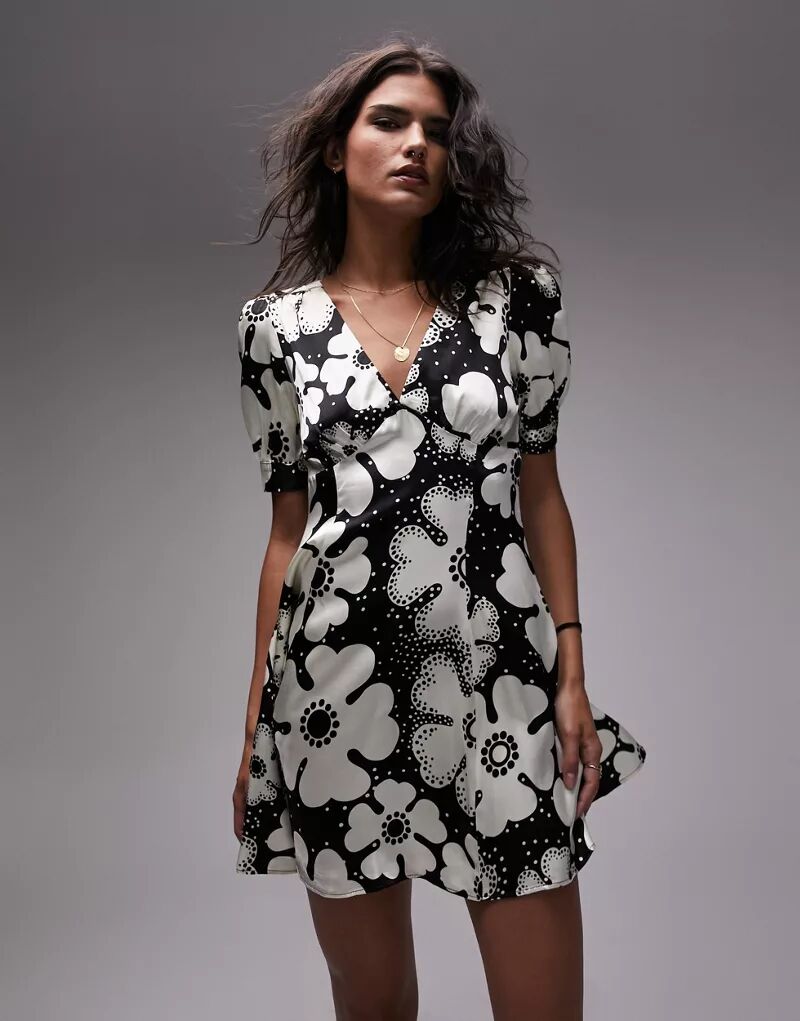 Черно-белое повседневное платье мини с цветочным принтом Topshop Bella