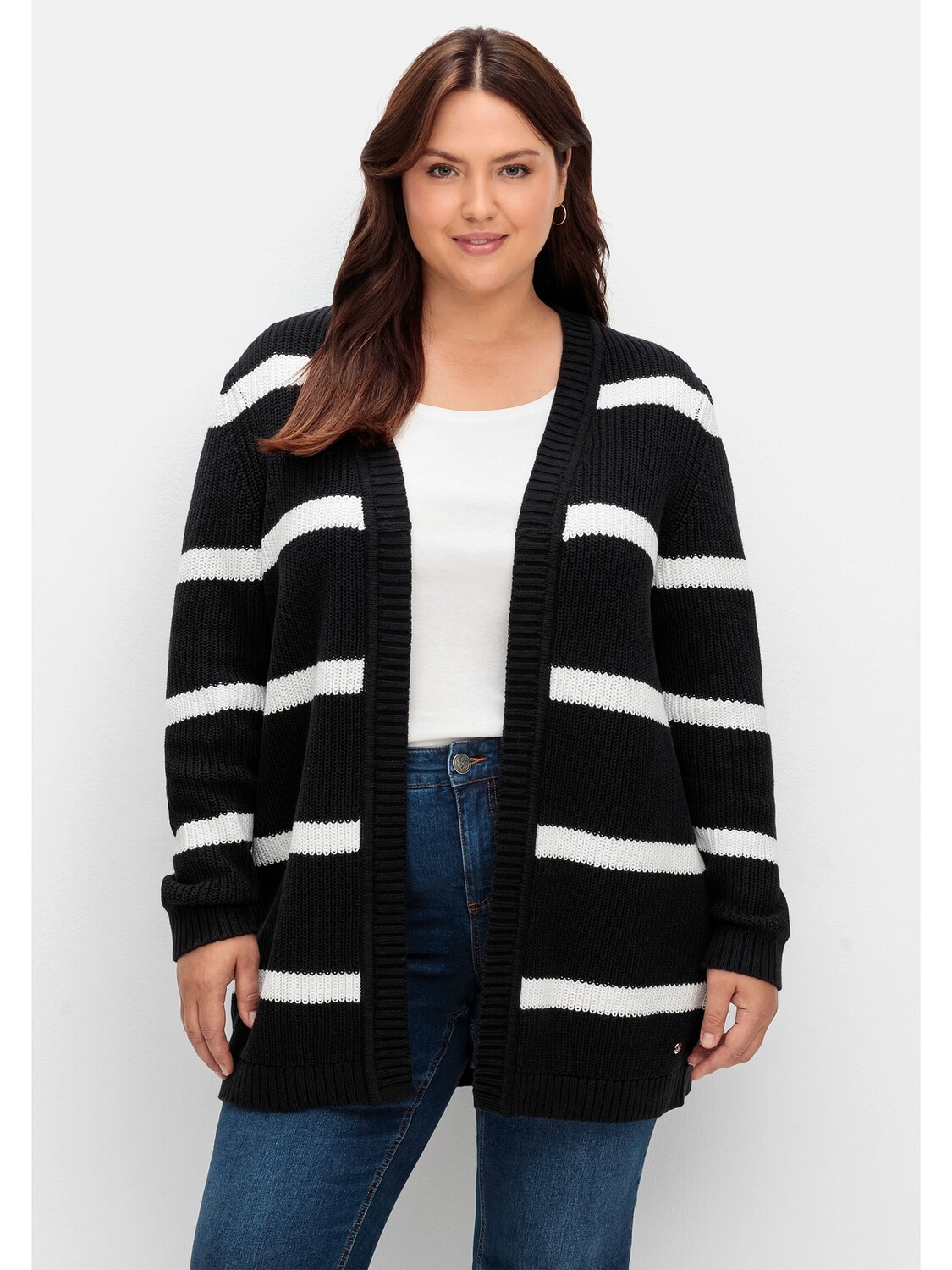 

Кардиган sheego Gestreifte Strickjacke, черный