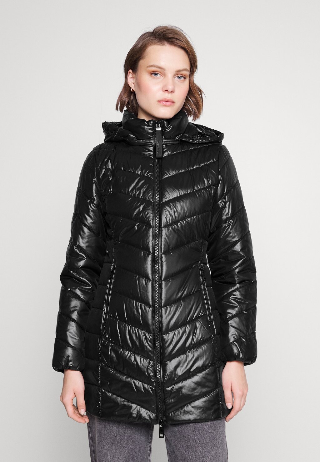 

Зимнее пальто Calvin Klein, черный