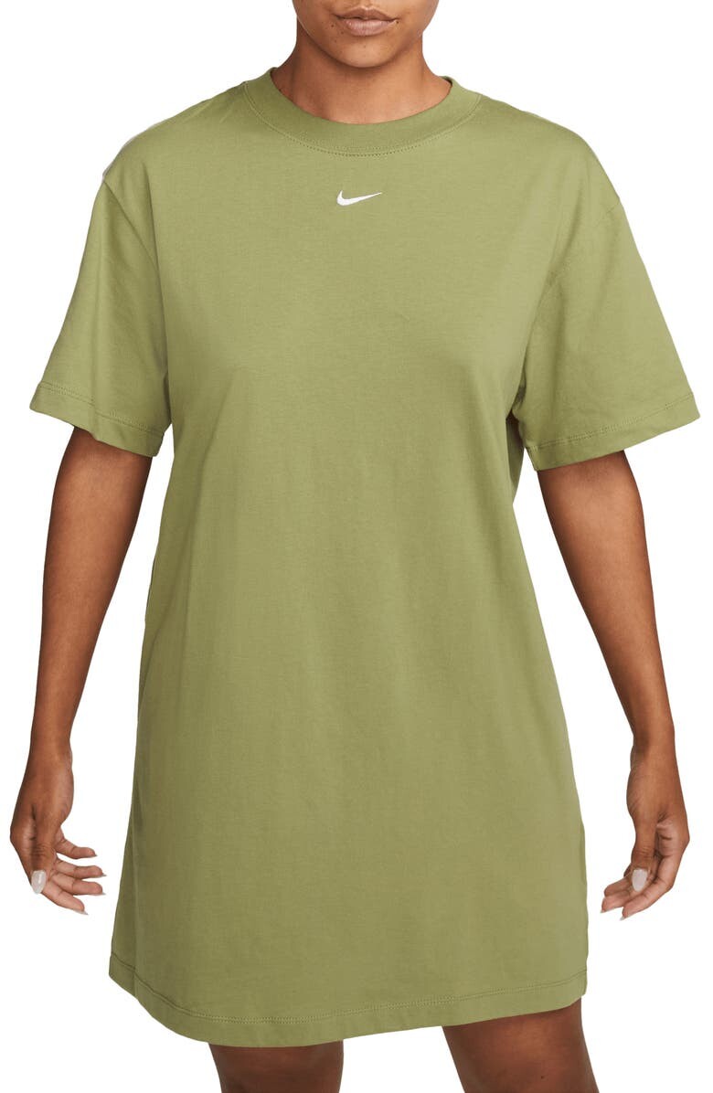 

Платье-футболка Sportswear Essential NIKE
