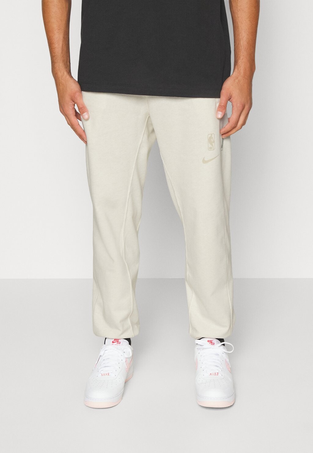 

Спортивные брюки Nike