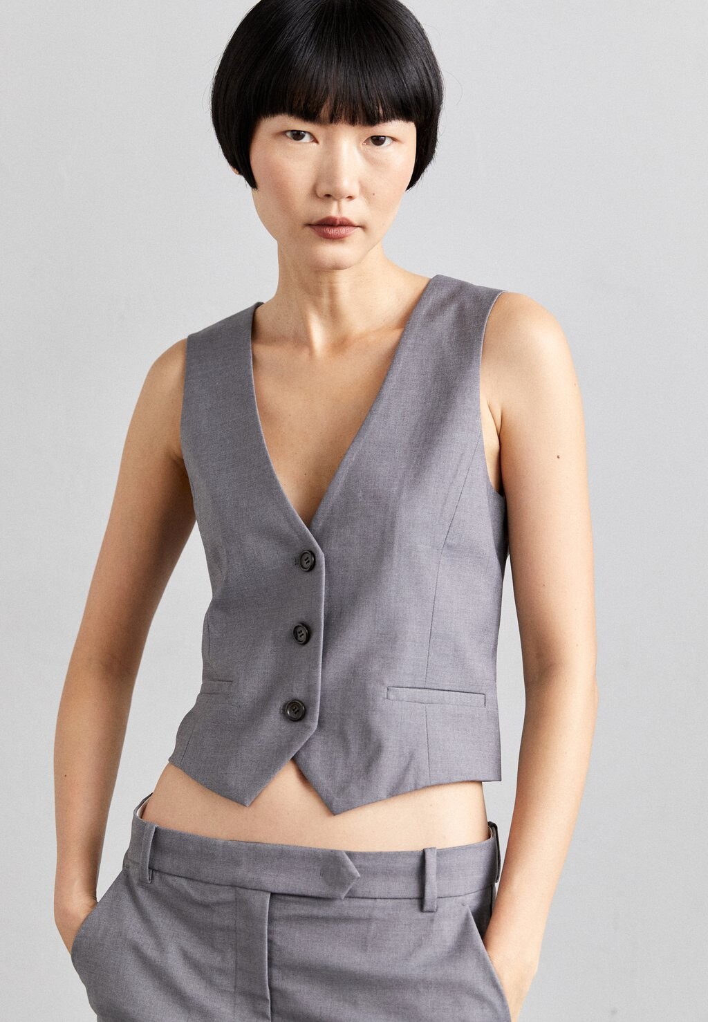 

Жилет DESIGNERS REMIX ЖИЛЕТ STEVEN, цвет grey melange
