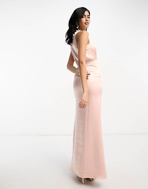 

Розовое атласное платье макси с высоким воротником и драпировкой Pretty Lavish Bridesmaid Farrah, Розовый