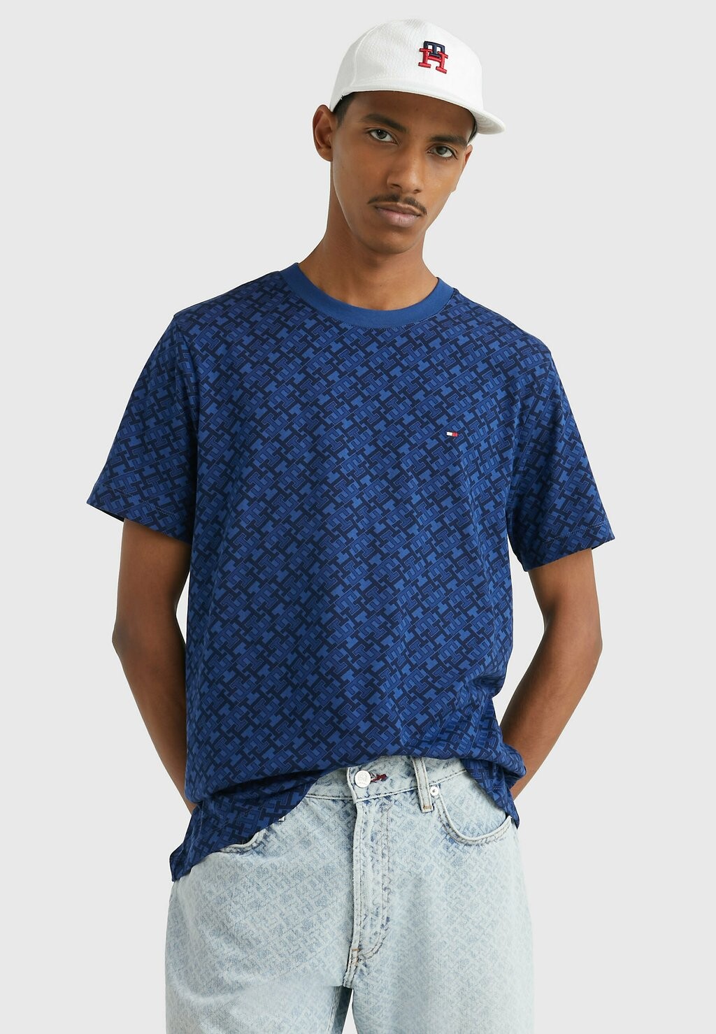 

Футболка с принтом Tommy Hilfiger, синий