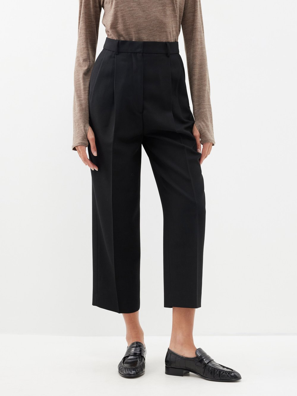 Классические брюки из смесовой ткани со складками Toteme, черный