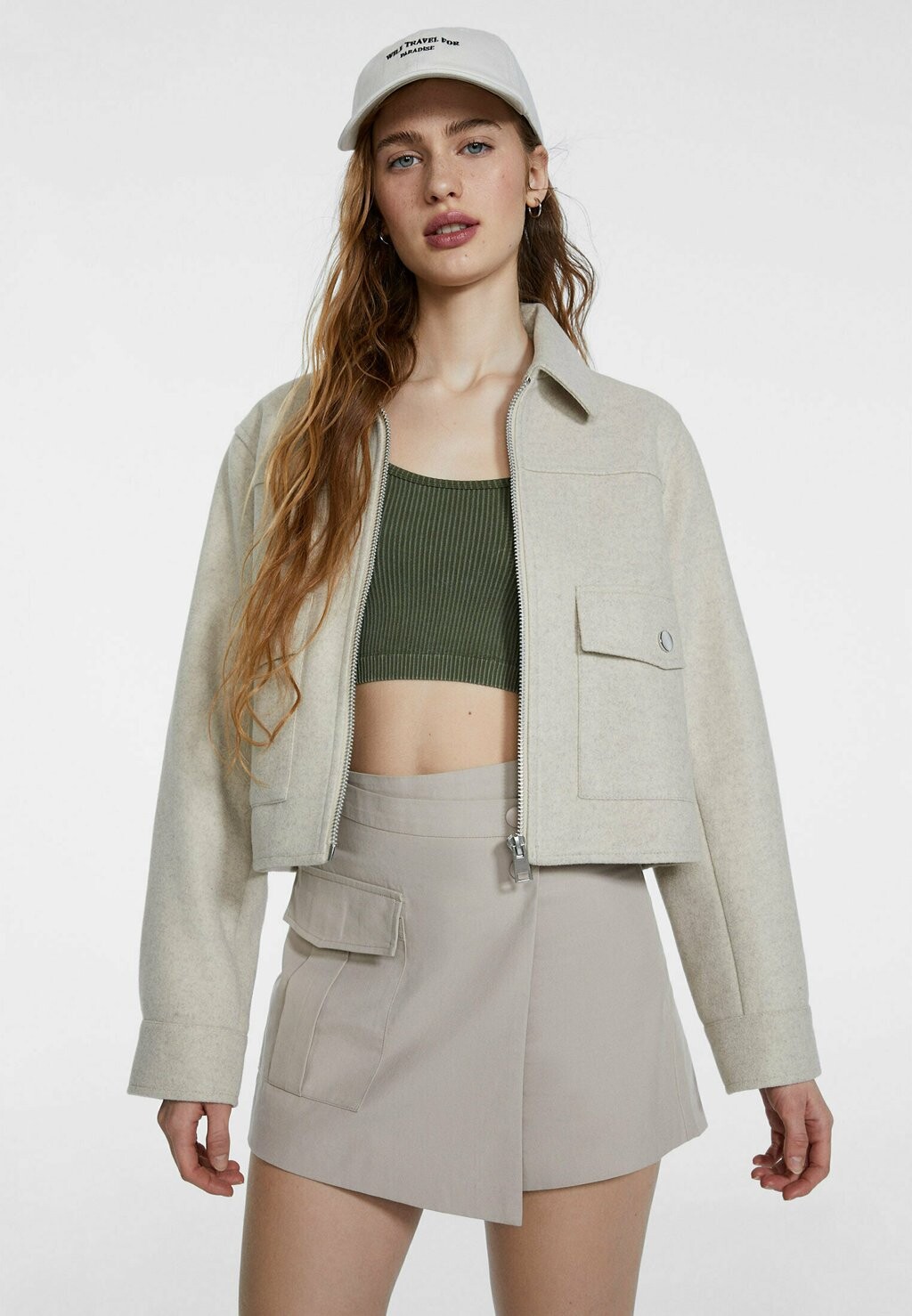 

Легкая куртка Stradivarius