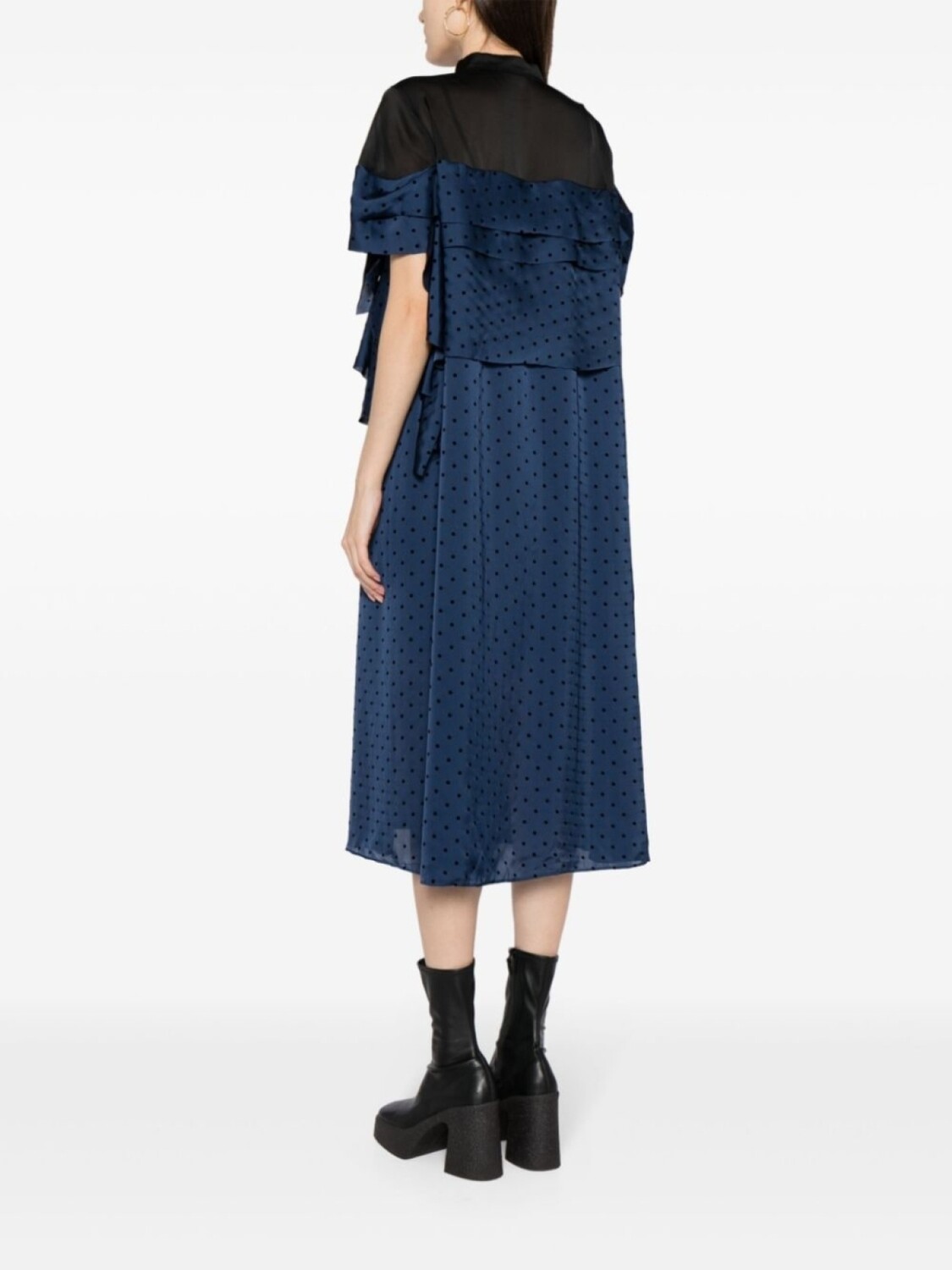 

Платье миди в горох с оборками sacai, синий