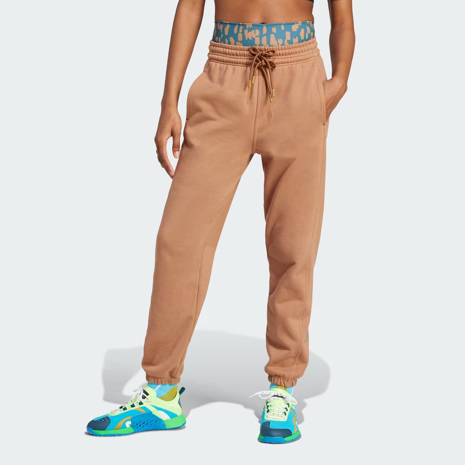 

Спортивные штаны стандартного размера by Stella McCartney Adidas, цвет Timber
