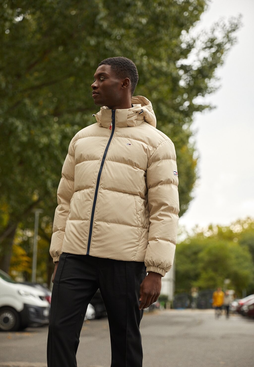 

Пуховик ESSENTIAL JACKET Tommy Jeans, песочный, Бежевый