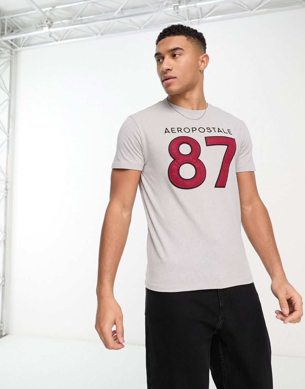 

Серая футболка Aeropostale, Серый