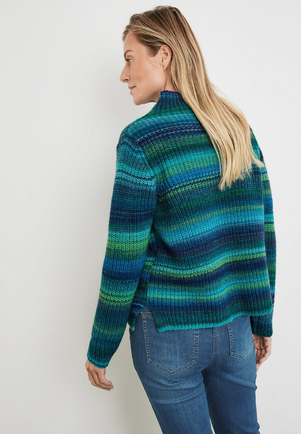 

Джемпер MIT TURTLENECK UND SEITENSCHLITZEN Gerry Weber, синий