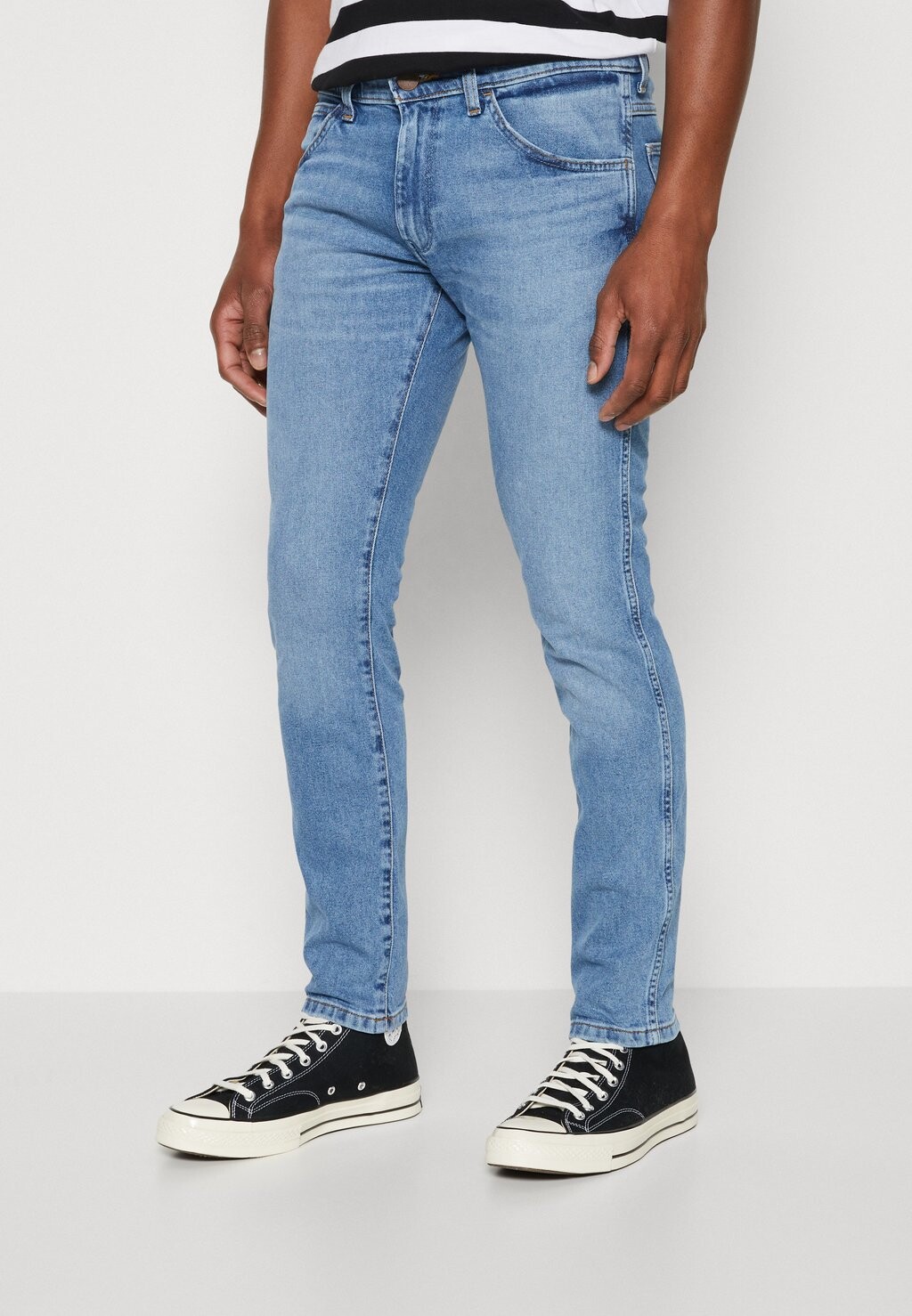 

Джинсы скинни Wrangler