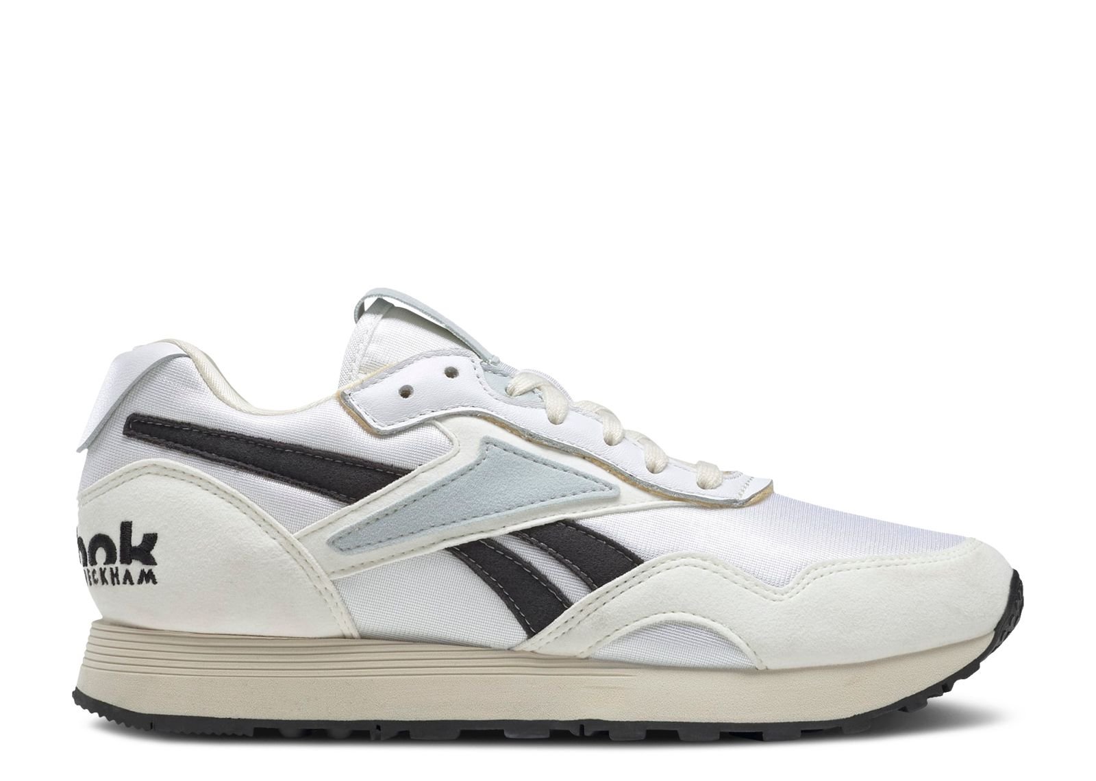 

Кроссовки Reebok Victoria Beckham X Rapide 'Classic White Black', красный