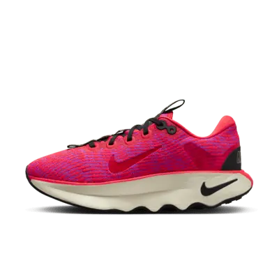 

Кроссовки Nike Motiva, цвет Bright Crimson/Fuchsia Dream/Black/Bright Crimson
