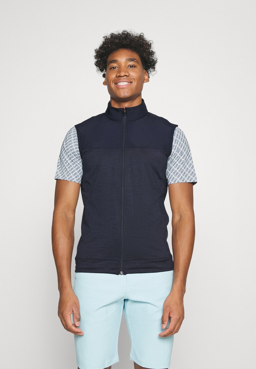 

Жилет Puma Golf ЖИЛЕТ CLOUDSPUN COLORBLOCK, цвет navy blazer/navy blazer heather