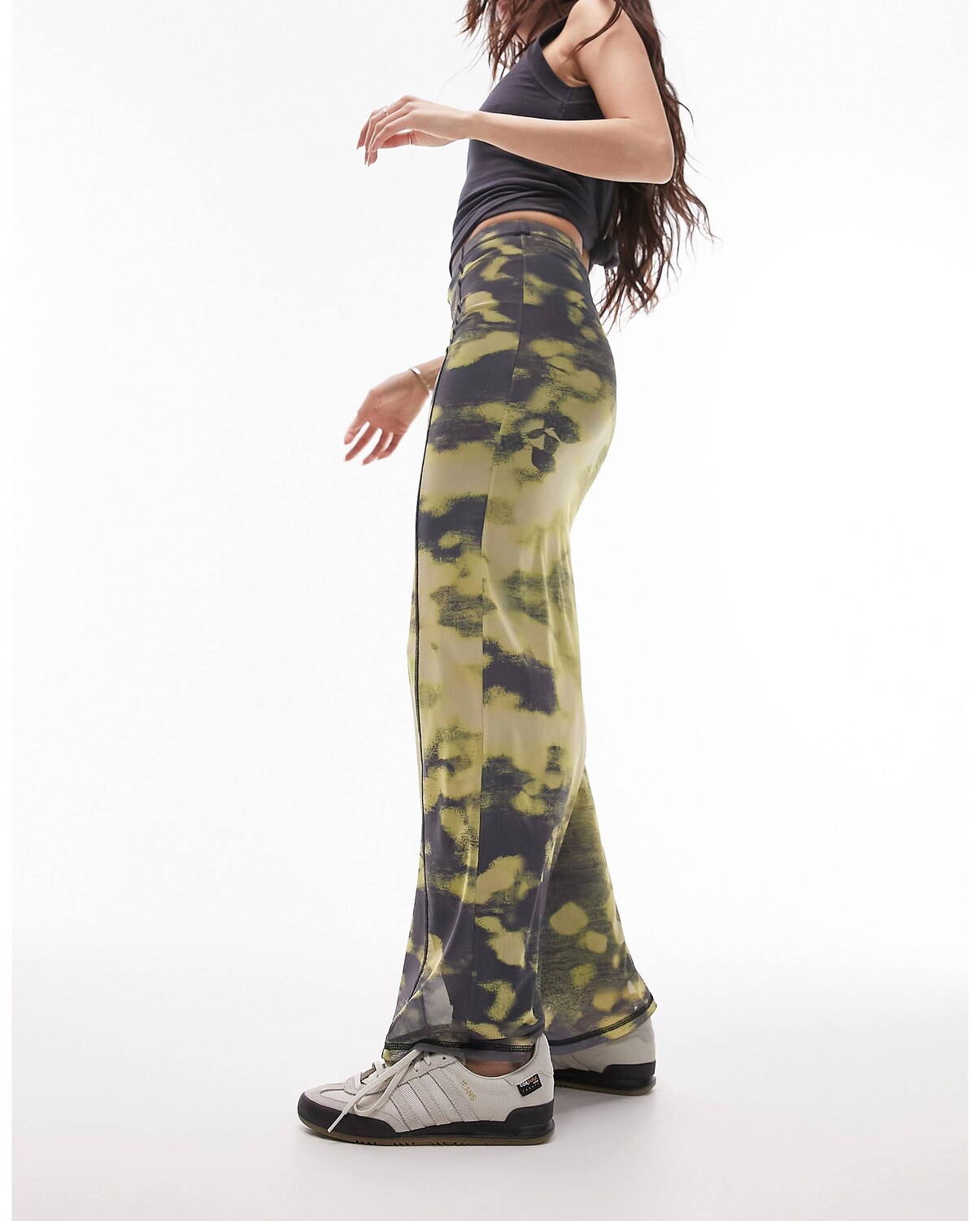 

Желтая юбка миди с оверлоком Topshop
