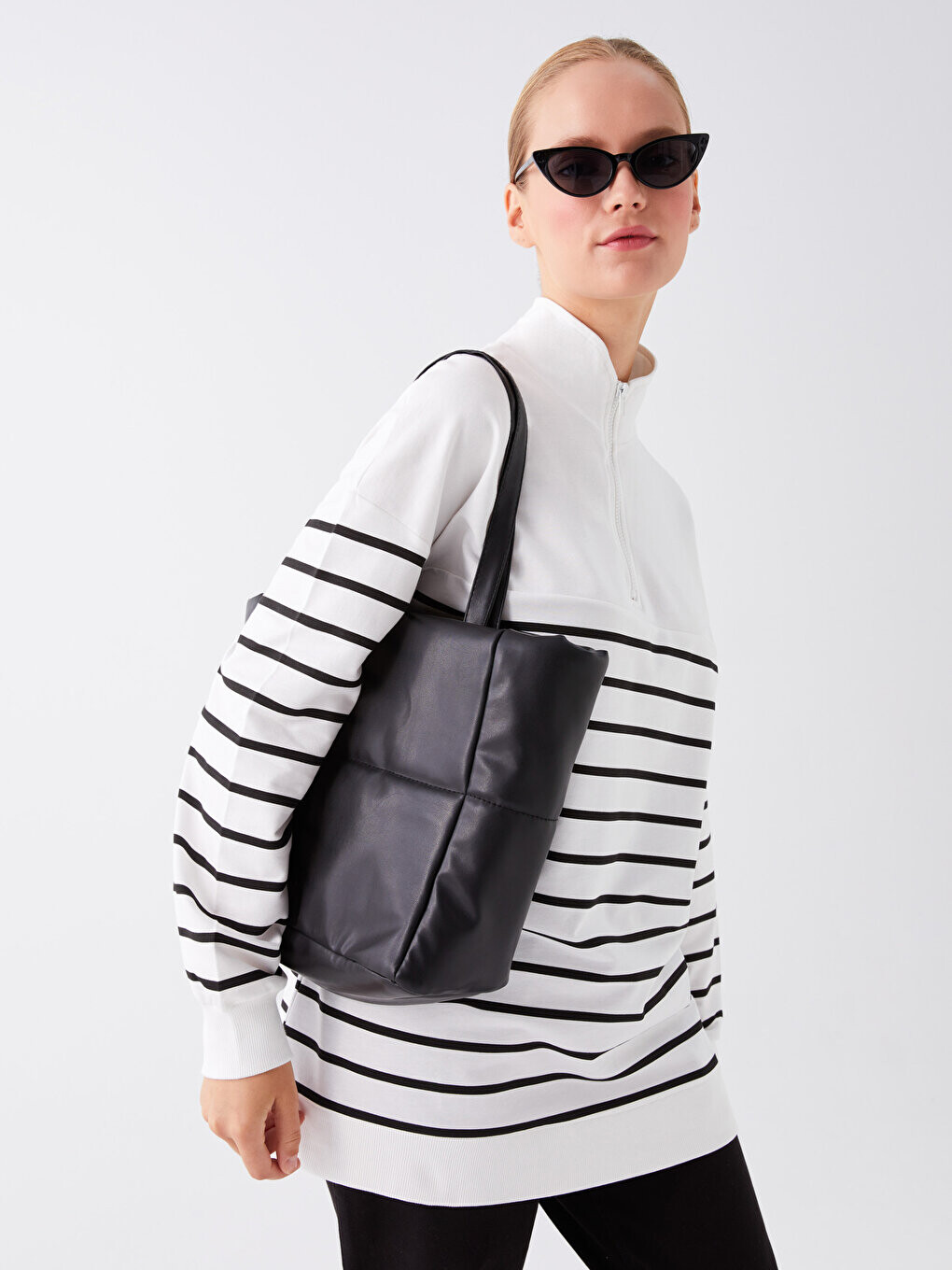 

Женская сумка через плечо под кожу с ремешком LCW ACCESSORIES, черный