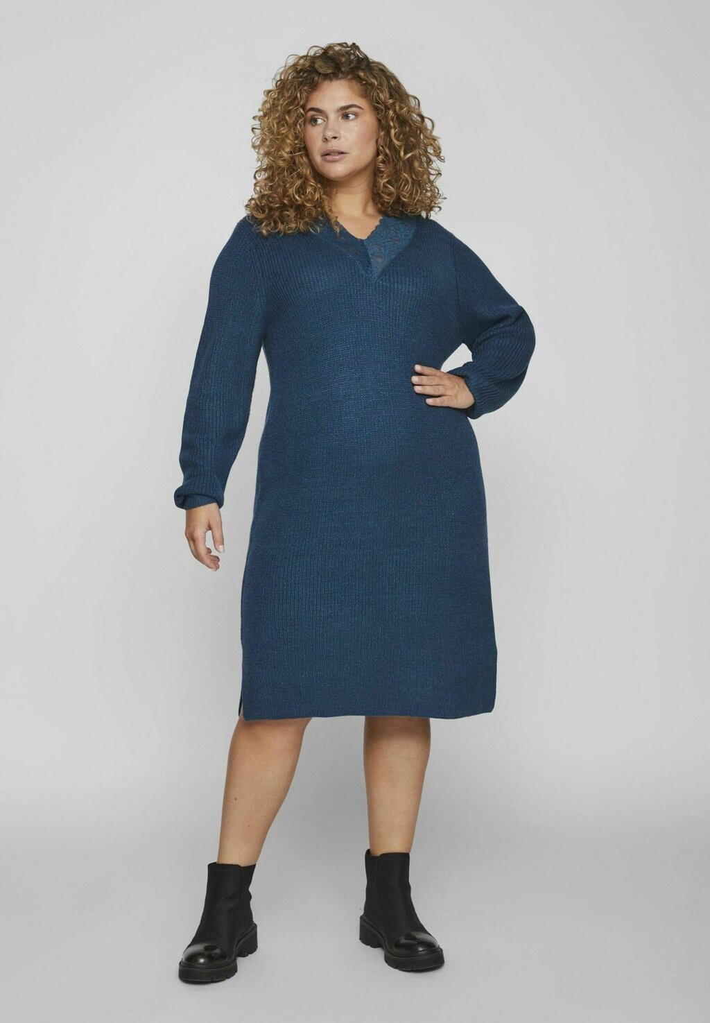 

Платье Point EVOKED VILA VIGLACY V-NECK L S MID CUR, цвет moroccan blue
