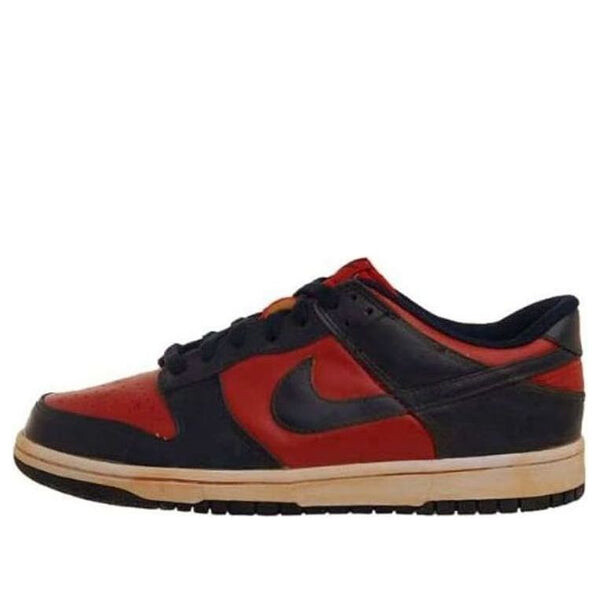 

Кроссовки данки низкие винтажные Nike, красный