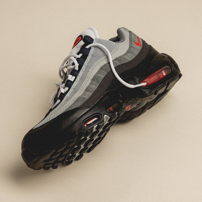 

Кроссовки Air Max 95 *Track Red* Nike, черный