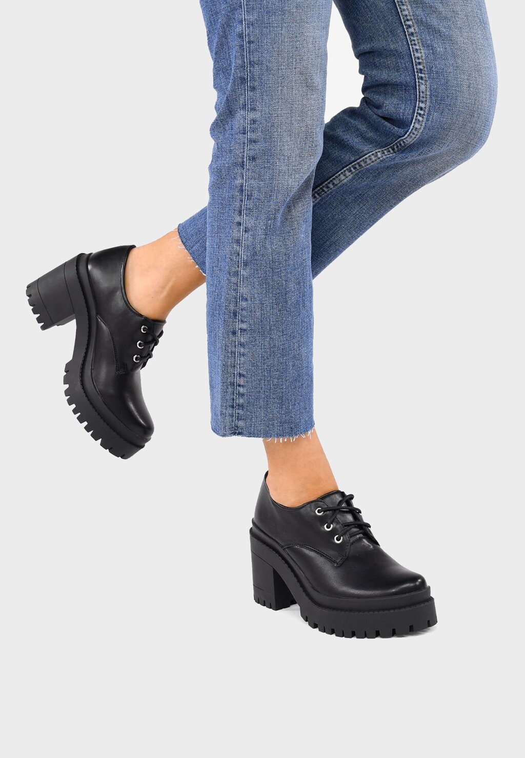 

Высокие каблуки CON CORDONES Bosanova, черный