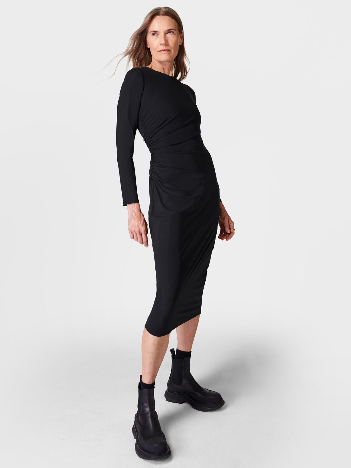 

Платье миди Shayla Sculpt со сборками Sweaty Betty, черный