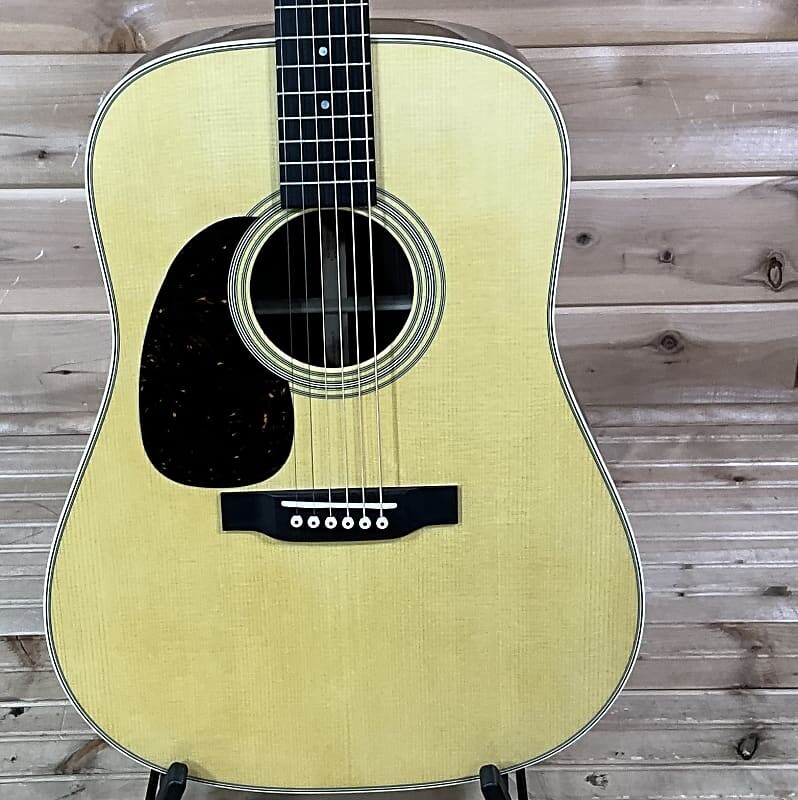 

Акустическая гитара Martin D-28 Left Handed Acoustic Guitar - Natural