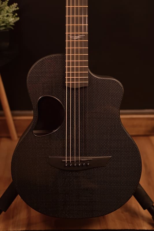 Акустическая гитара McPherson Touring Carbon Fiber Guitar with Standard Woven Top-SN2117