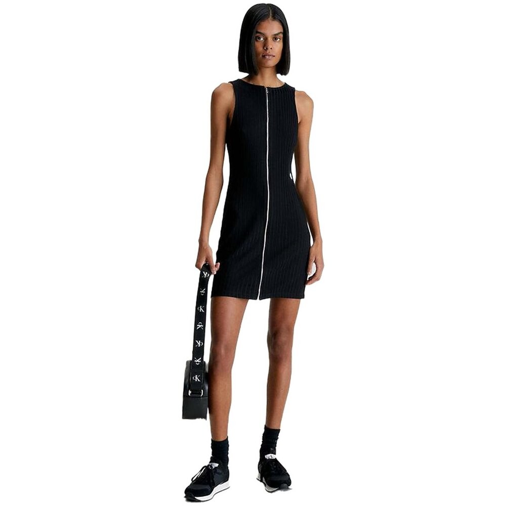 

Короткое платье Calvin Klein Jeans Elongated, черный
