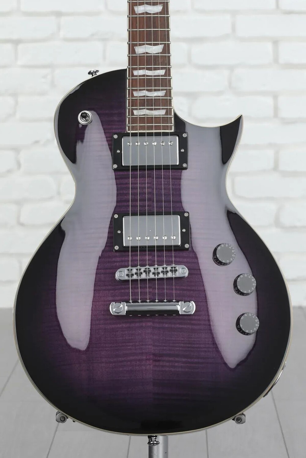 

ESP LTD EC-256FM - Видеть сквозь фиолетовый взрыв