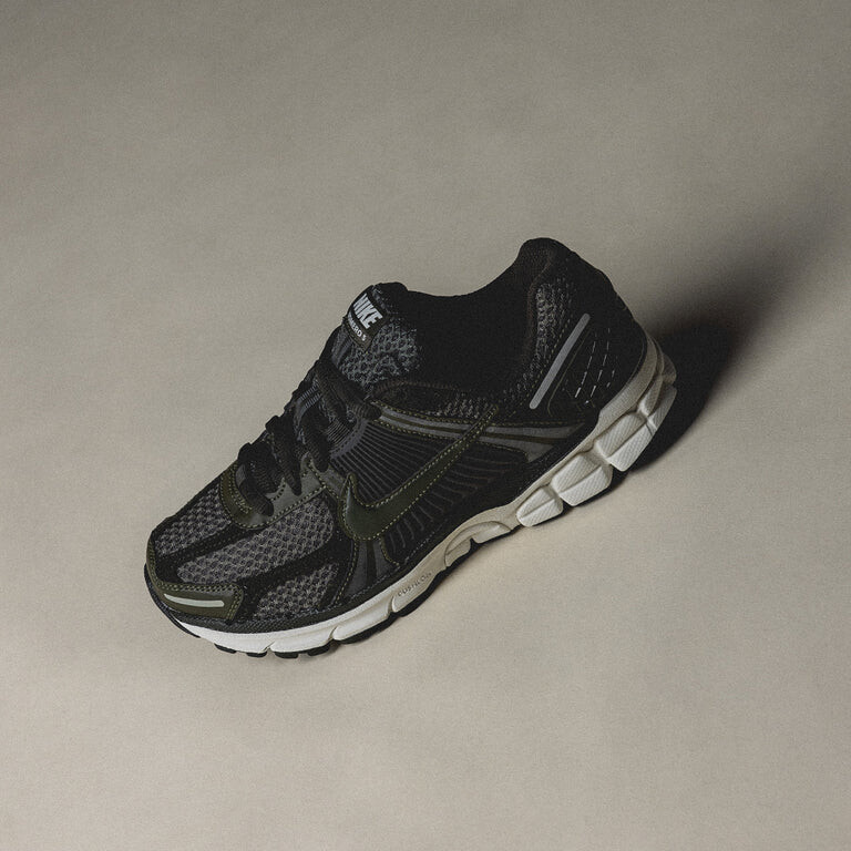 

Кроссовки Wmns Zoom Vomero 5 *Sequoia* Nike, хаки