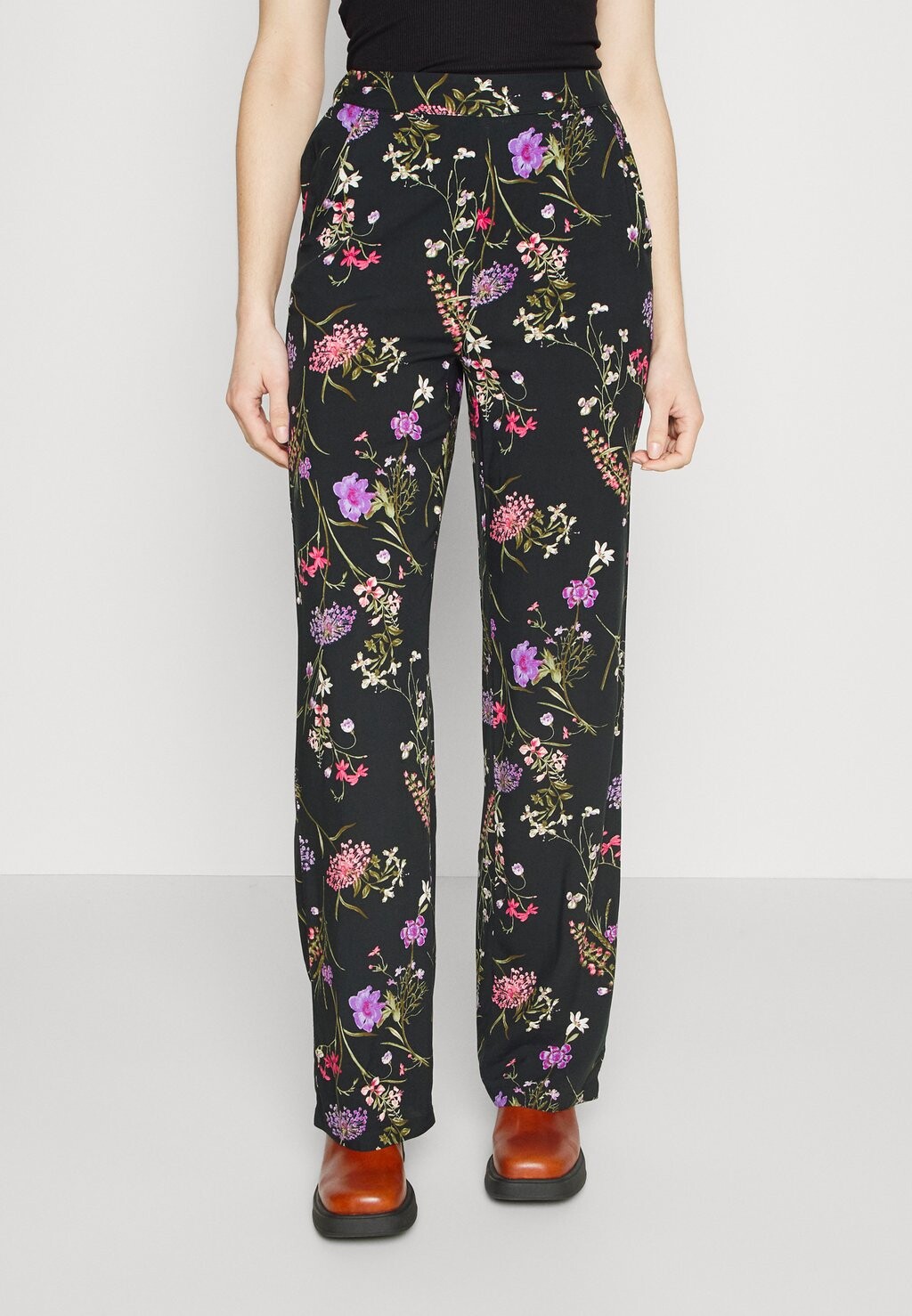 

Брюки Vero Moda, Черный