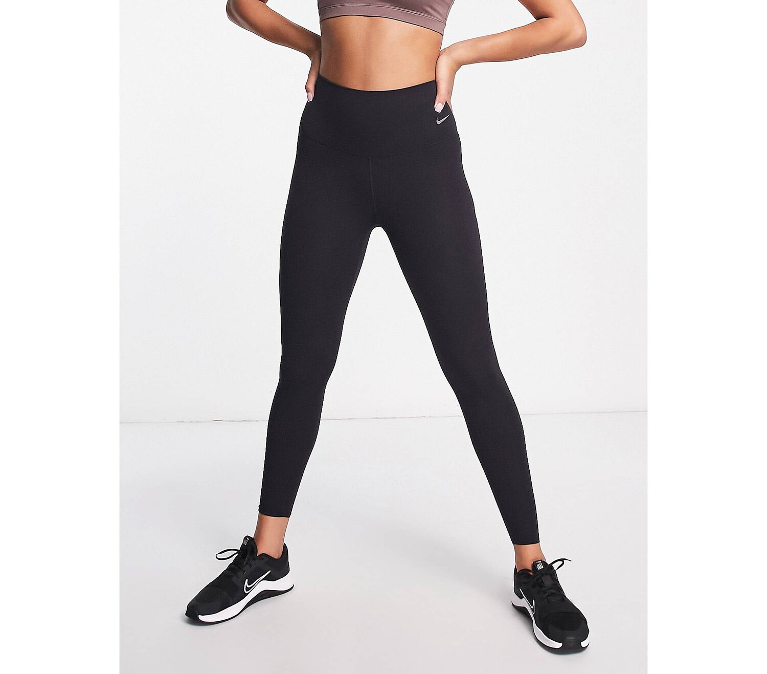 

Черные леггинсы Nike Yoga Zenvy Dri-FIT с низким уровнем ударопрочности 7/8 Nike Training, Черный