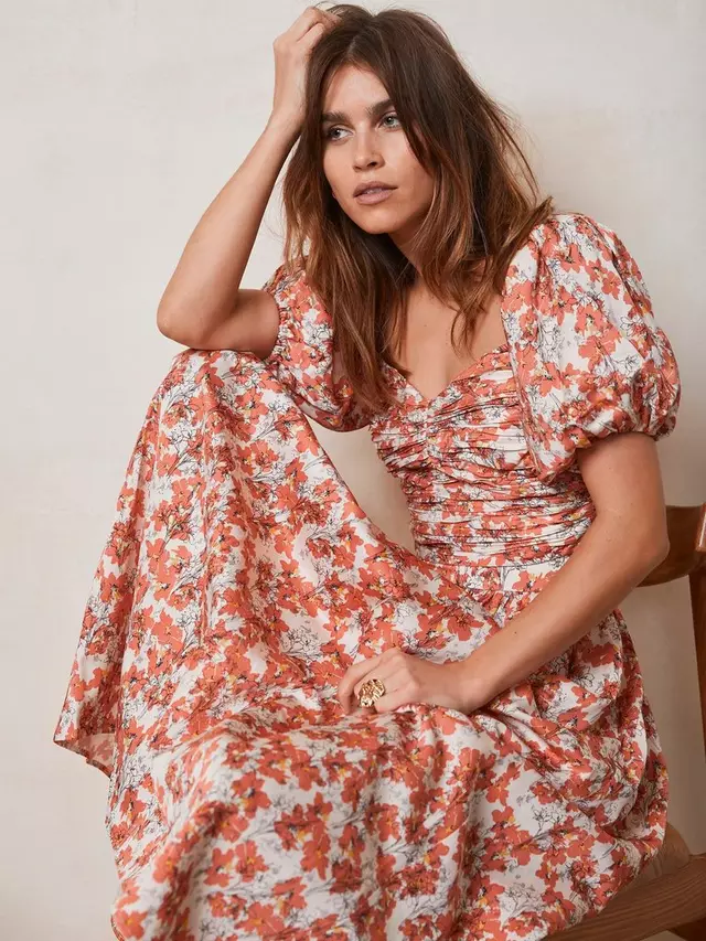 

Топ Mint Velvet Floral Print Pleated Front Crop, цвет orange/multi