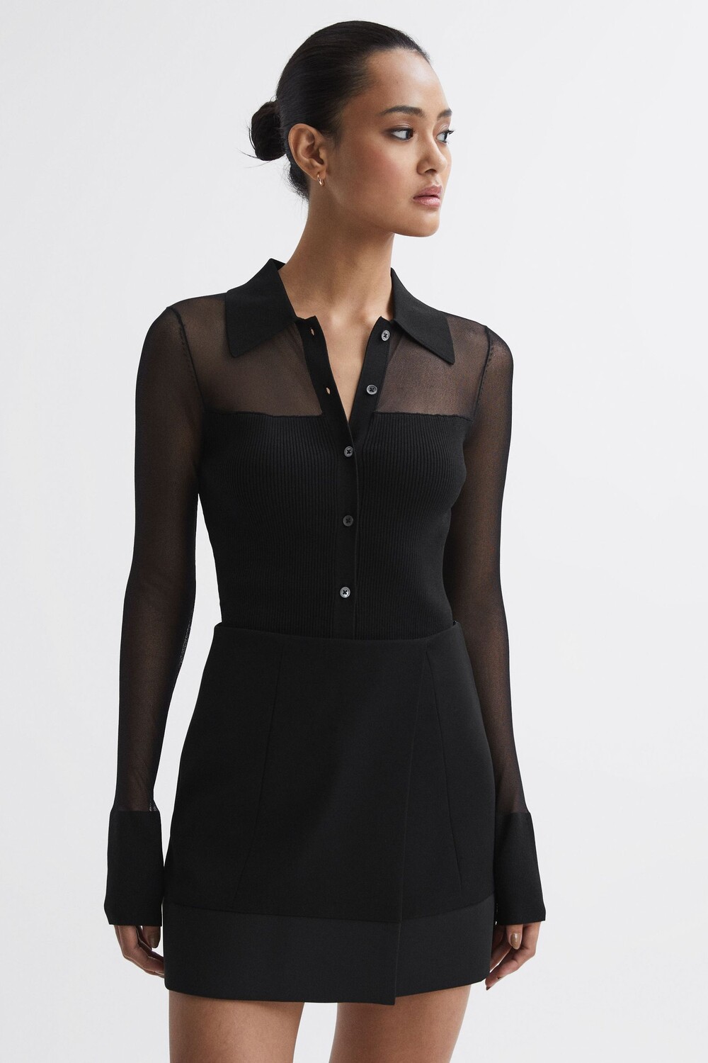 

Нелли из прозрачной ткани застегивающейся на пуговицы Reiss, черный