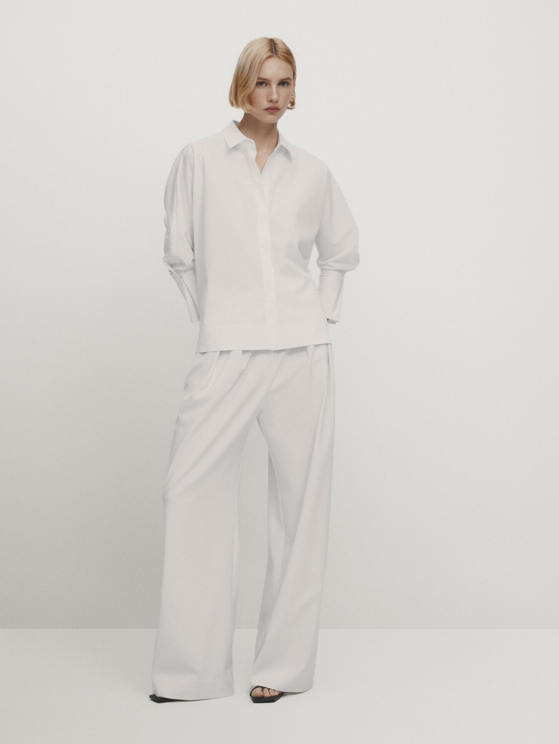 

Хлопковая рубашка с двойными манжетами Massimo Dutti, белый