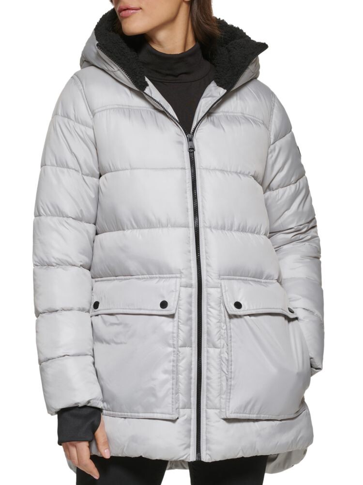 

Пуховик на подкладке из искусственной овчины Kenneth Cole, цвет Pearl