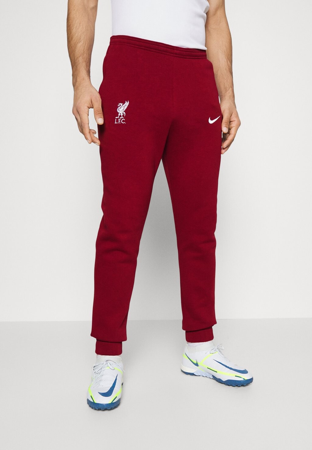 

Спортивные брюки Nike