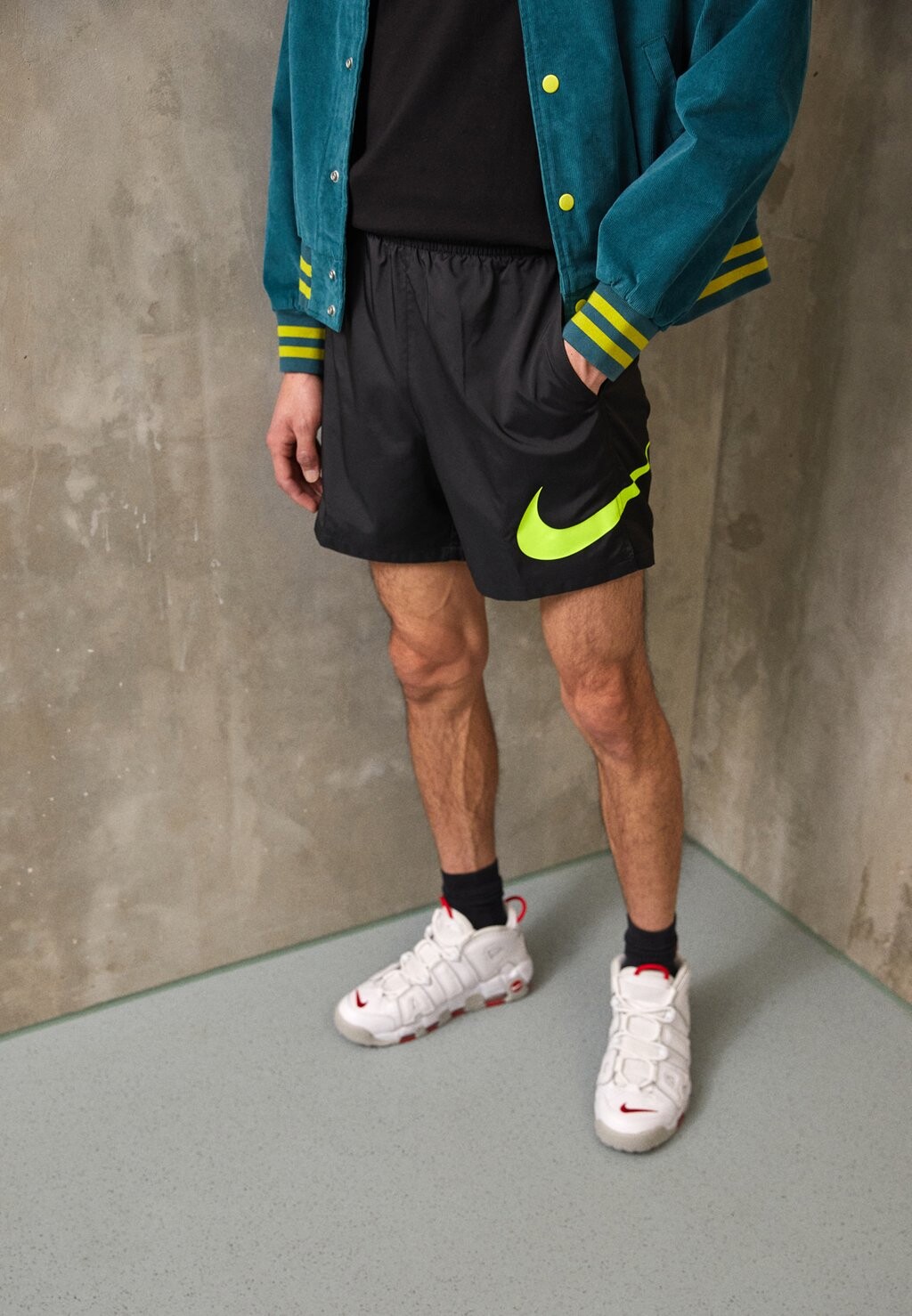 

Шорты M REPEAT SW WVN Nike Sportswear, черный