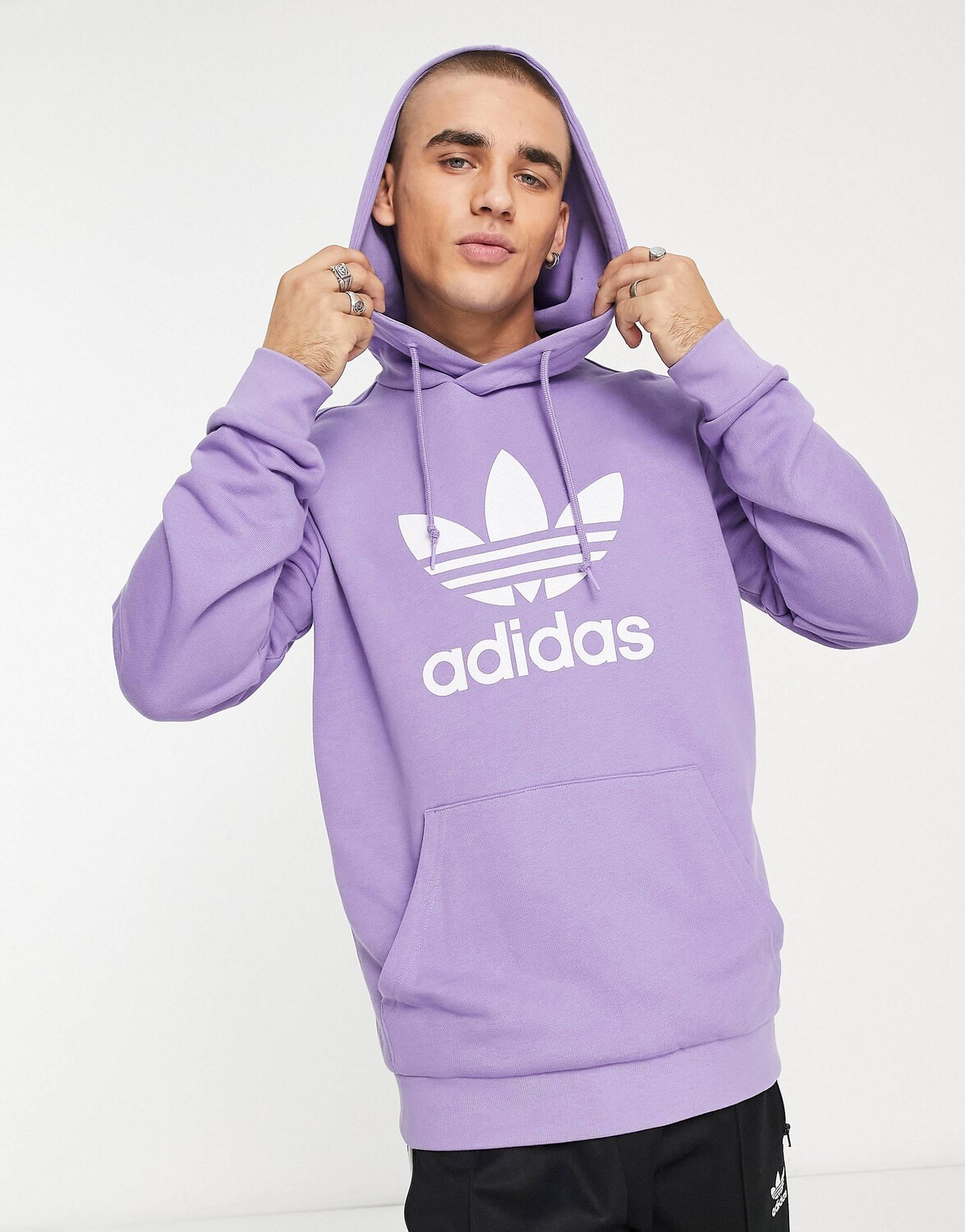 

Худи сиреневого трилистника adidas Originals adicolor
