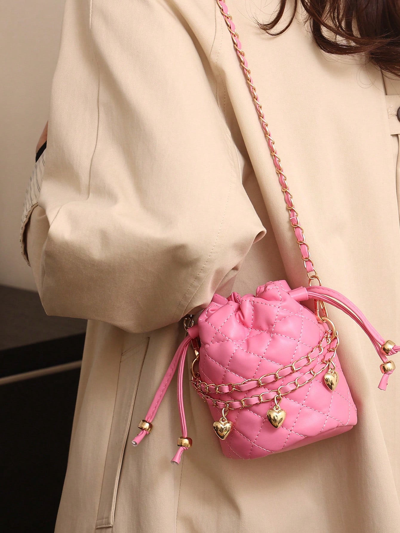 Миниатюрная повседневная сумка-мешок на цепочке с вышитым ромбовидным/квадратным узором, розовый shein bizwear элегантная большая вместительная сумка через плечо с ромбовидным узором на цепочке розовый