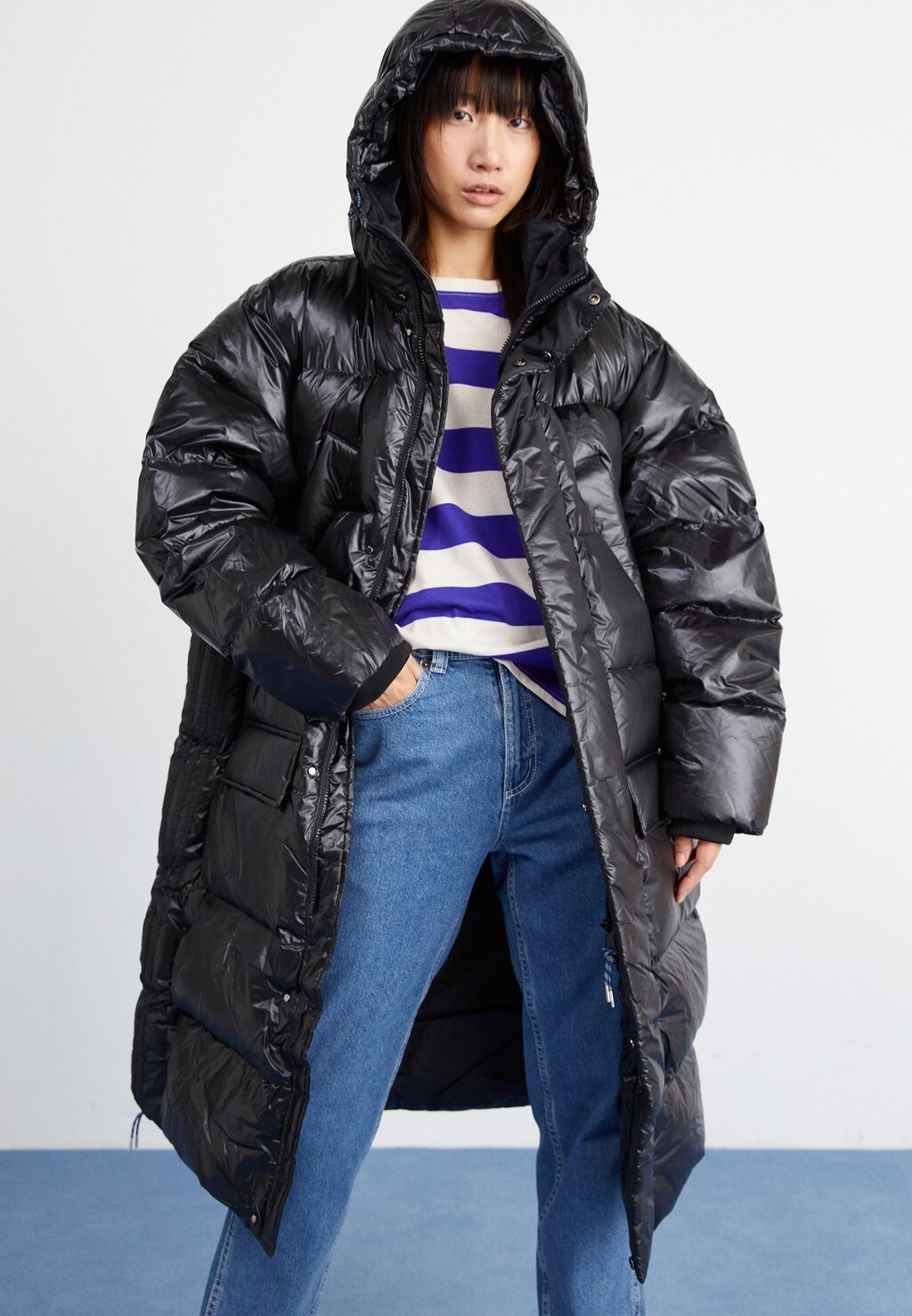

Пальто adidas Originals ДЛИННЫЙ ПУФЕР, черный