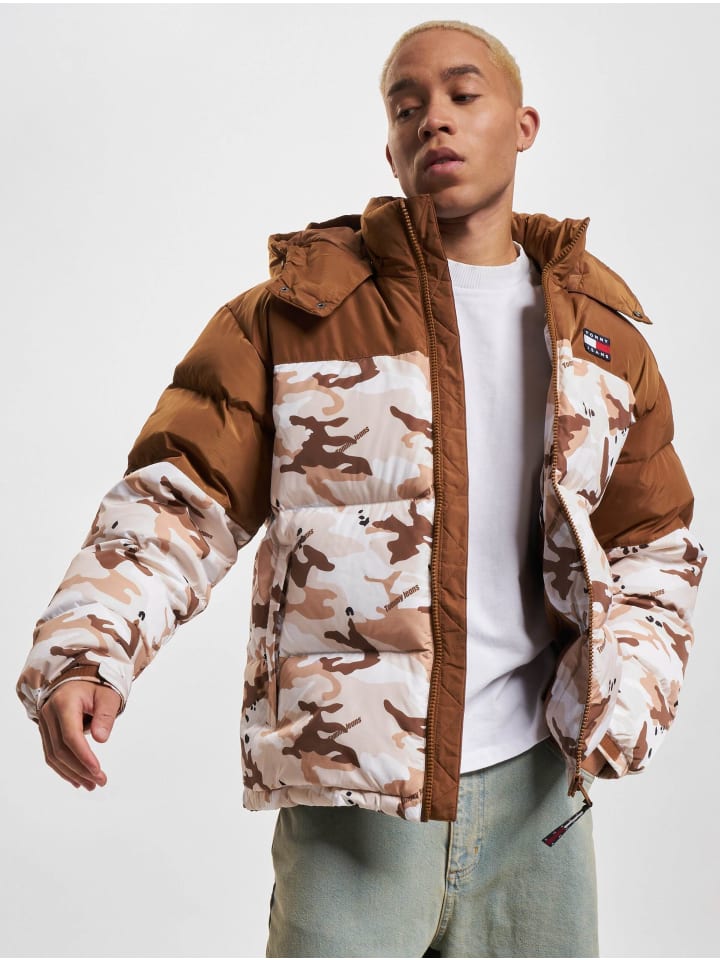 

Демисезонная куртка Tommy Hilfiger, цвет woodland camo aop beige