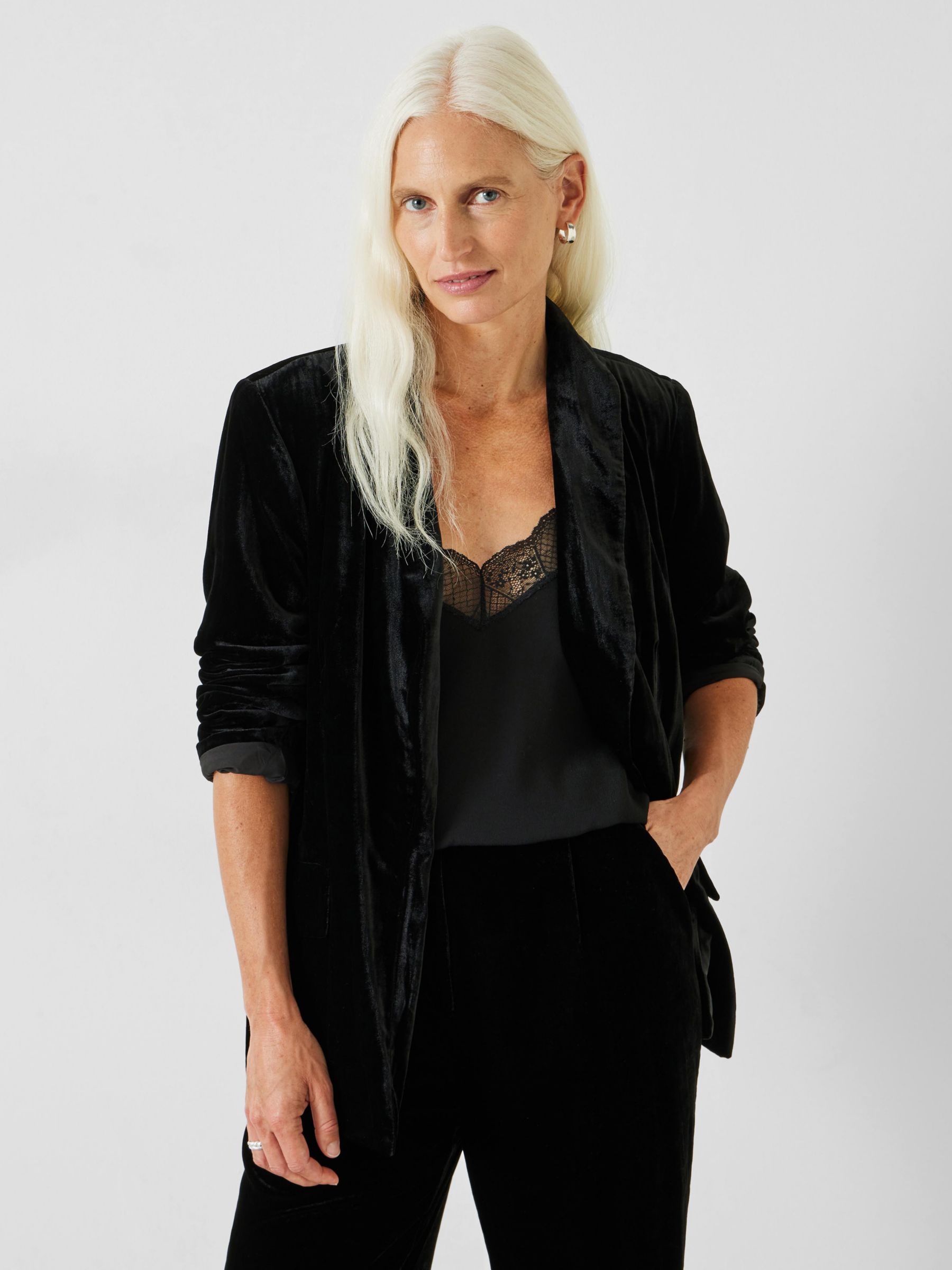 Марина Бархатный Блейзер HUSH, черный пиджак marc point средней длины размер 46 черный